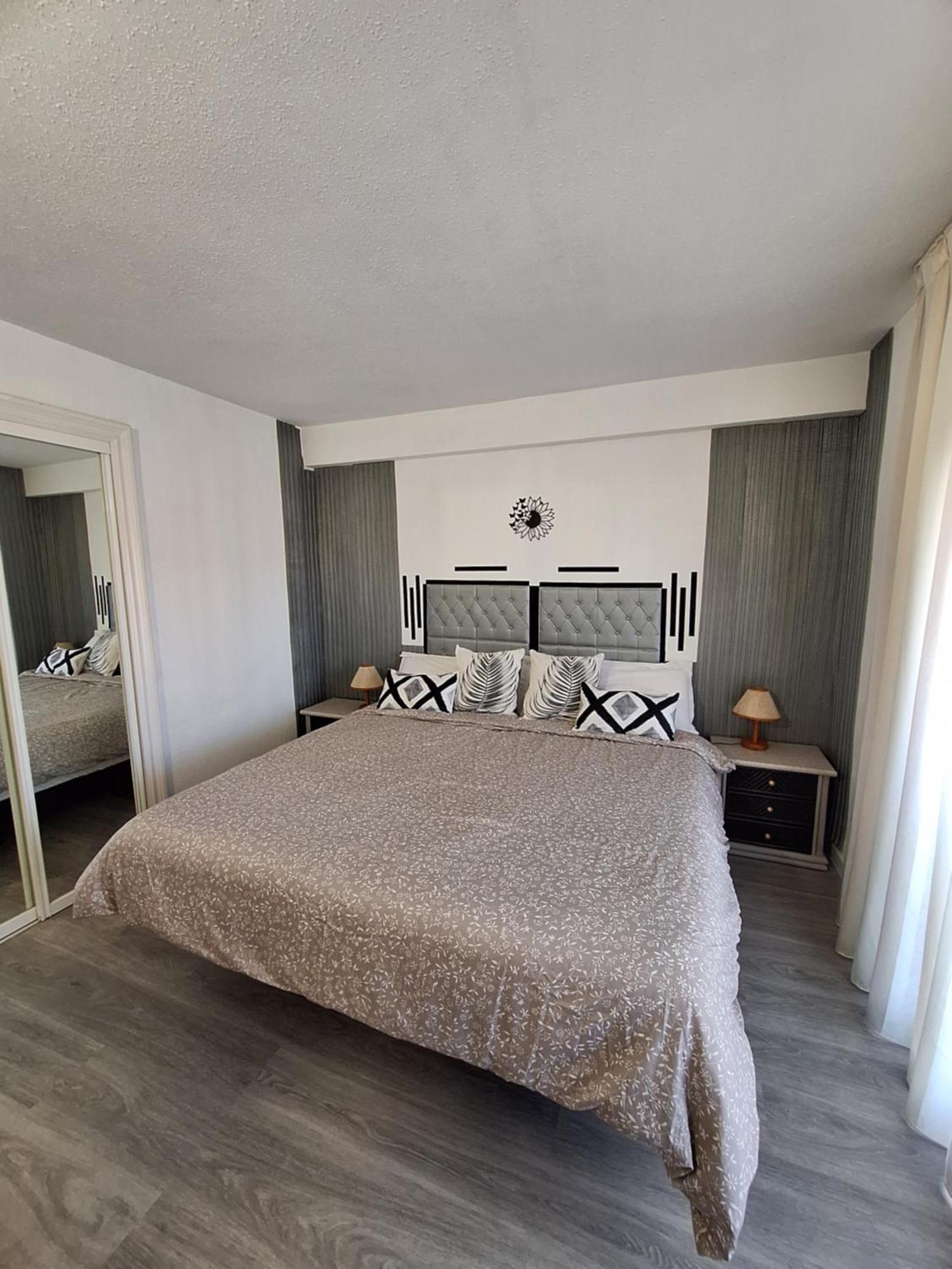 Beautiful 2 Bedrooms Aparatament Benidorm Exteriör bild